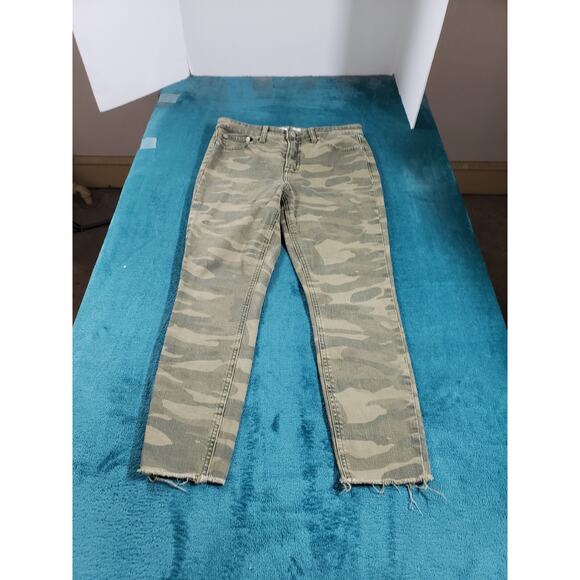 Lucky Brand Jeans Sz 4 Womens Green Camouflaged Stretch Pants Bridgette Crop - Picture 1 of 14